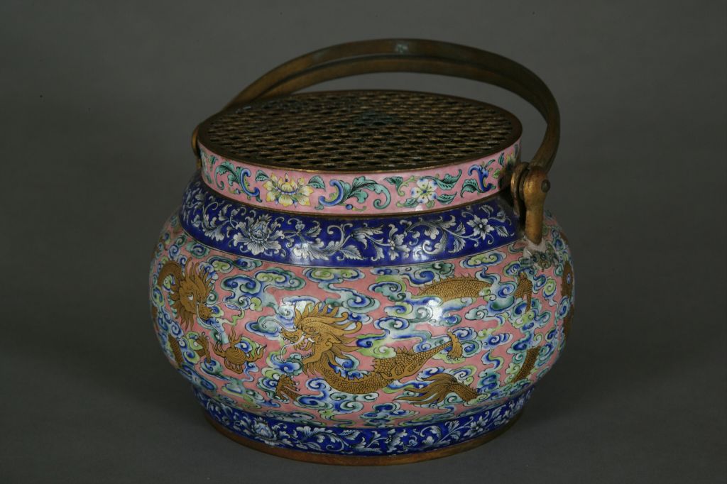 图片[1]-Enamel cloud dragon pattern round hand stove-China Archive